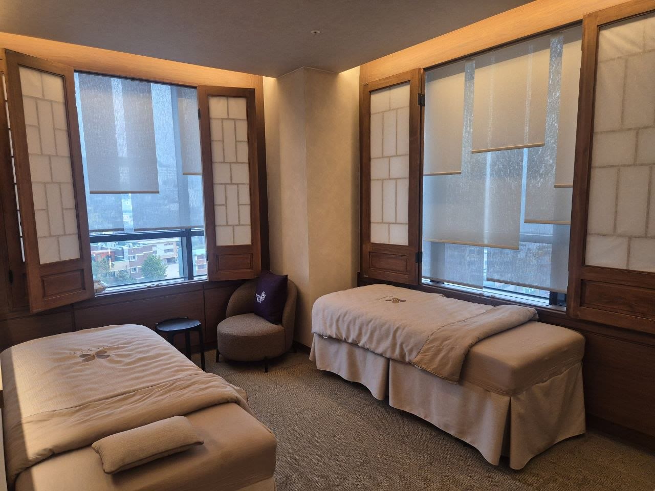 4EVER162 Clinic Hongdae, treatment room