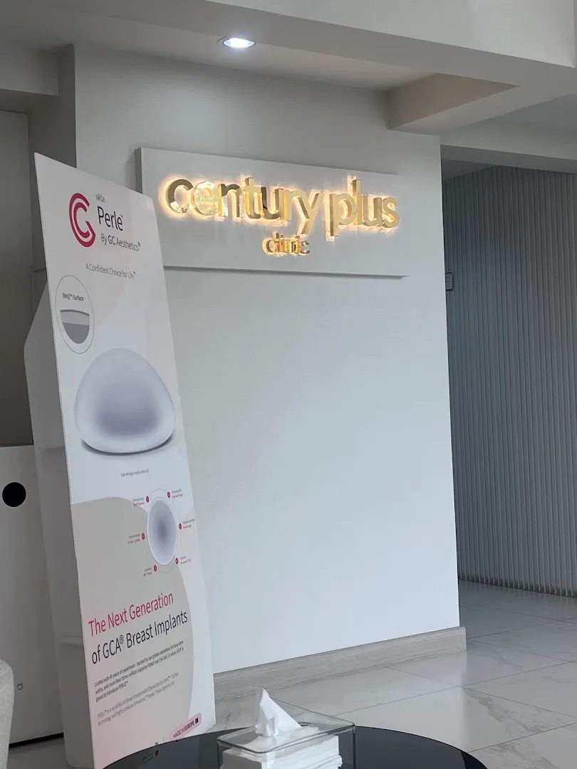 Century Health Clinic, Udom Suk