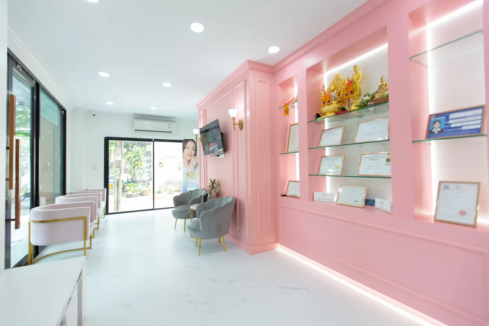 DSC Clinic, Ratchayothin