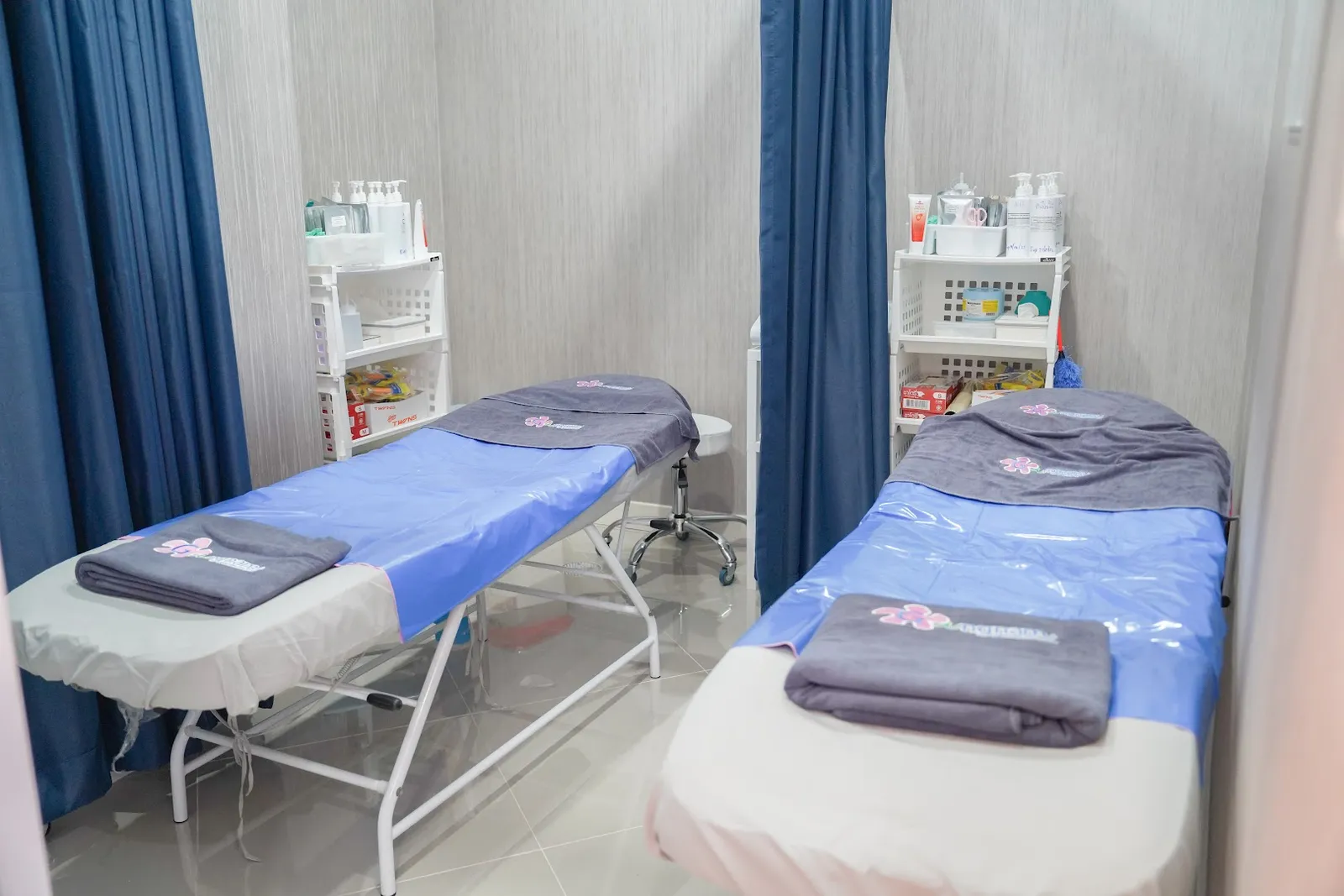 Gangnam Clinic, Central Nakhon Pathom