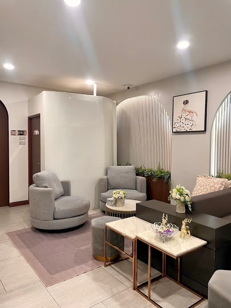 His and Her Bangkok Clinic