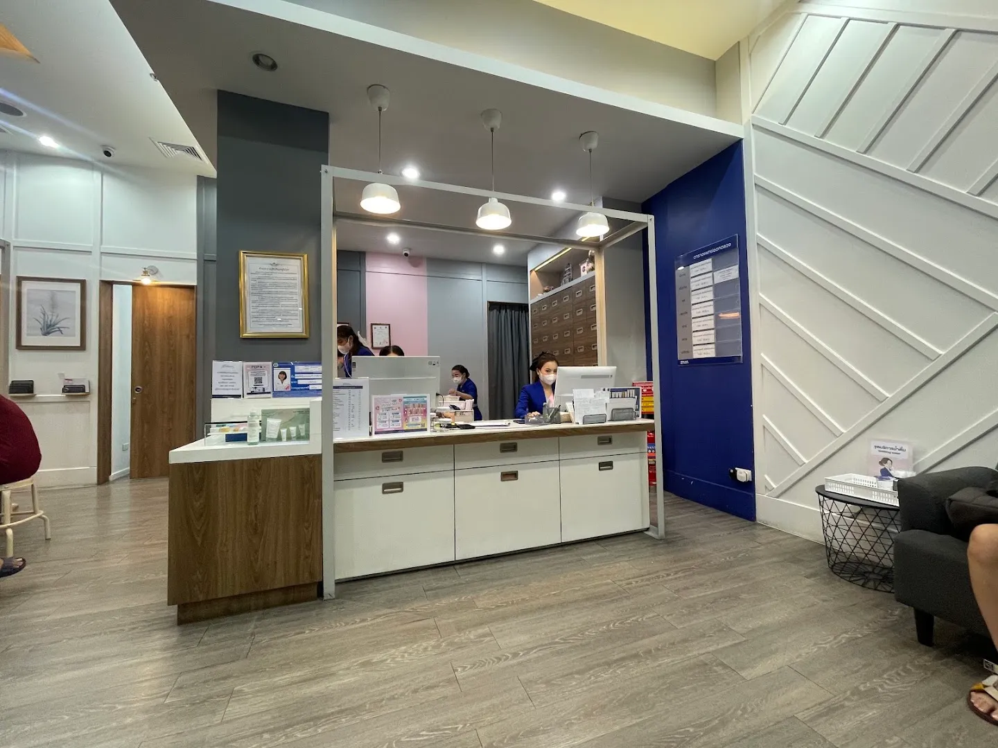 Pornkasem Clinic, Union Mall