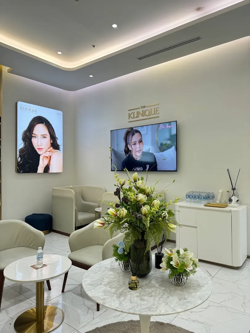 The Klinique, Future Park Rangsit